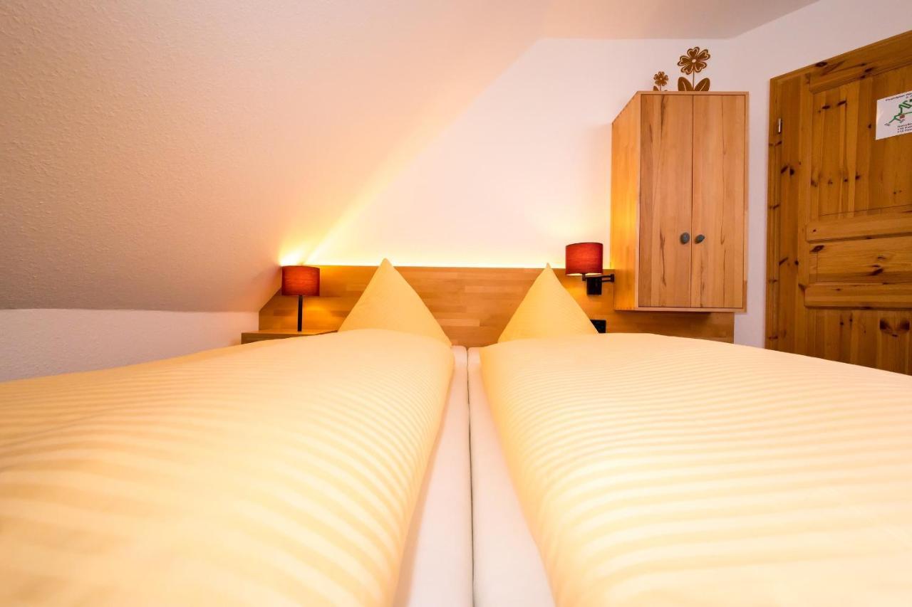 Wohlfuehlhotel Im Schlosspark - Self Checkin Willebadessen Zewnętrze zdjęcie