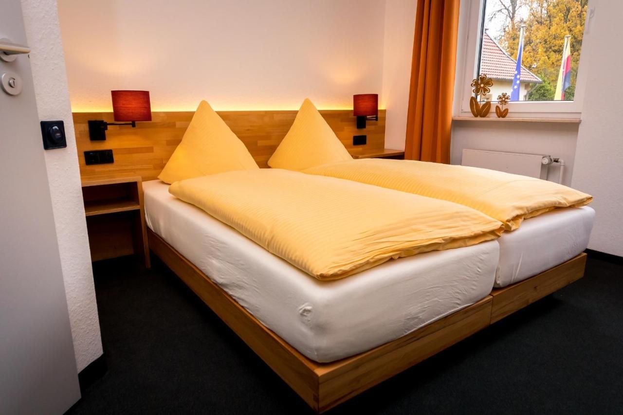 Wohlfuehlhotel Im Schlosspark - Self Checkin Willebadessen Zewnętrze zdjęcie