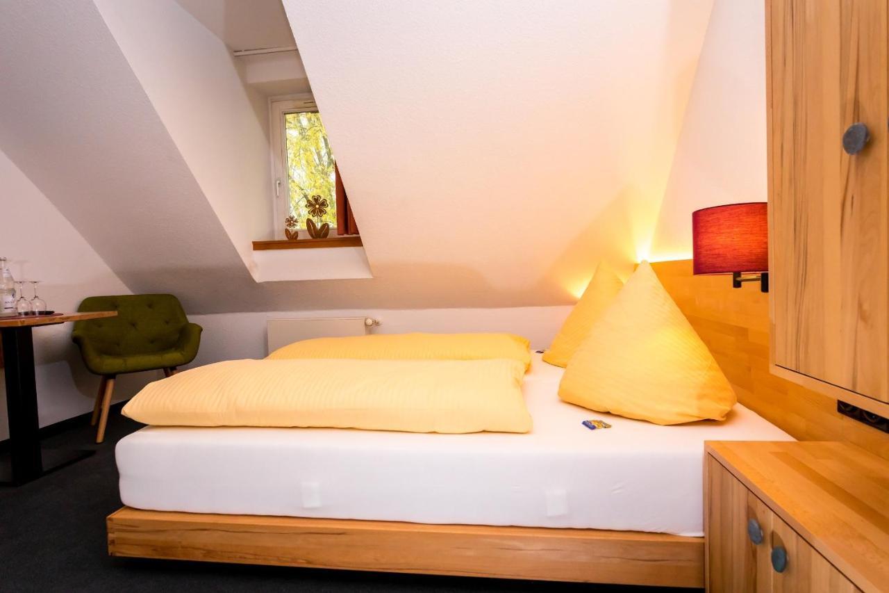 Wohlfuehlhotel Im Schlosspark - Self Checkin Willebadessen Zewnętrze zdjęcie