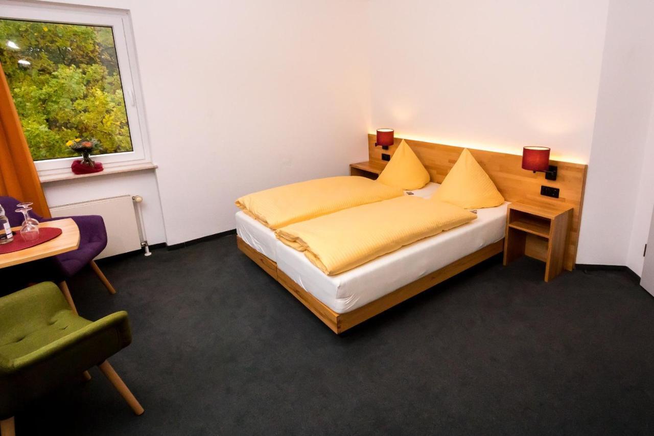 Wohlfuehlhotel Im Schlosspark - Self Checkin Willebadessen Zewnętrze zdjęcie